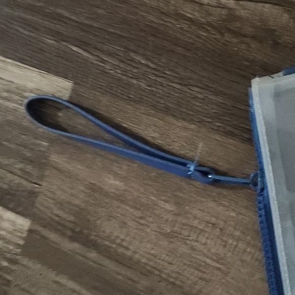 AE Aerie "STAY REAL" Rainbow Wet Dry Swimsuit Zippered Bag Pouch Vented - Picture 4 of 5